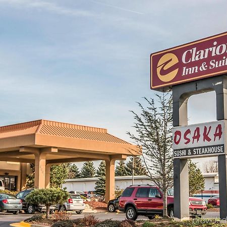 Clarion Inn And Suites Airport Grand Rapids Exterior foto